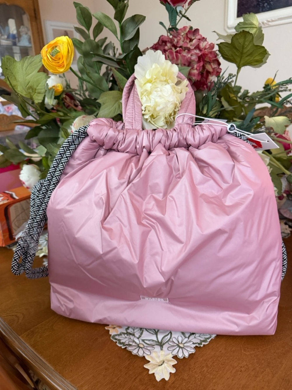 🎀 Wildfox Rose Clair Light  Pink Drawstring Tote Backpack 🎀 NWT 🎀 - Picture 13 of 16